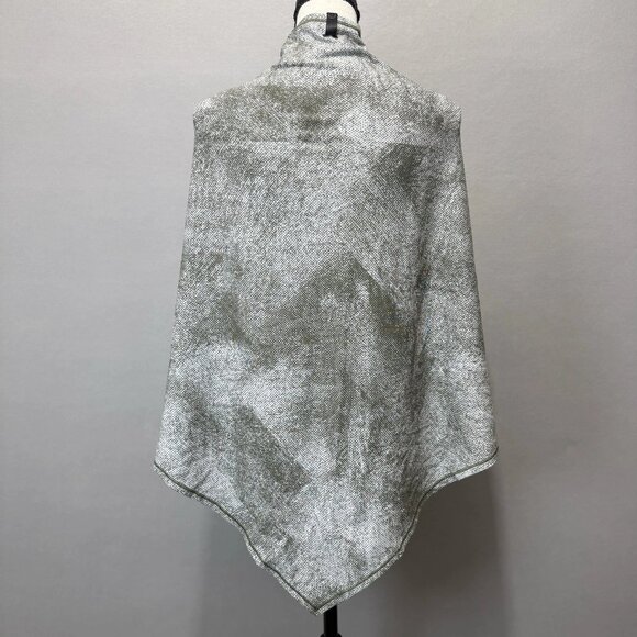 Lululemon All You Need Scarf Green Heathered Cozy Wrap One Size Logo Loop - Picture 7 of 9